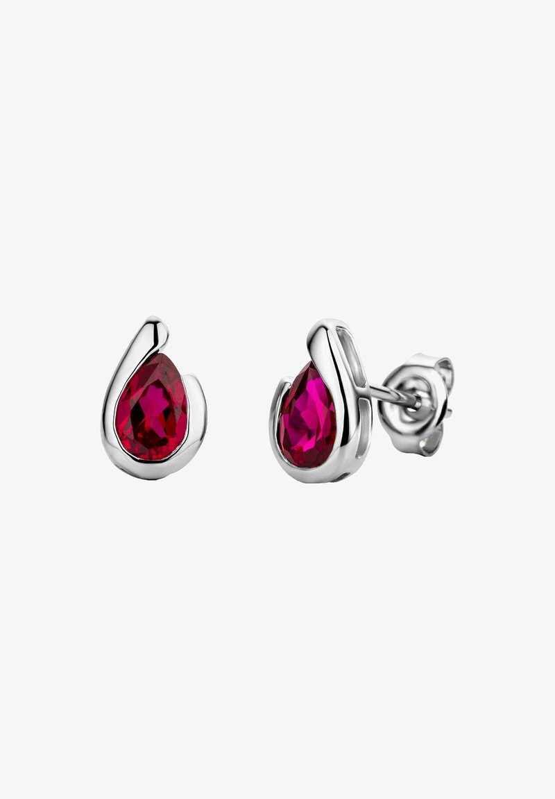 Pendientes de plata con un gemelo en forma de pera, tallado en un profundo tono de rosa, enmarcado en un elegante soporte de plata retorcido.