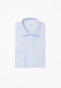 Camisa de vestir de manga larga en azul claro, con un patrón texturizado, cuello tipo button-down y puños redondeados. Presenta una etiqueta en el interior del cuello.