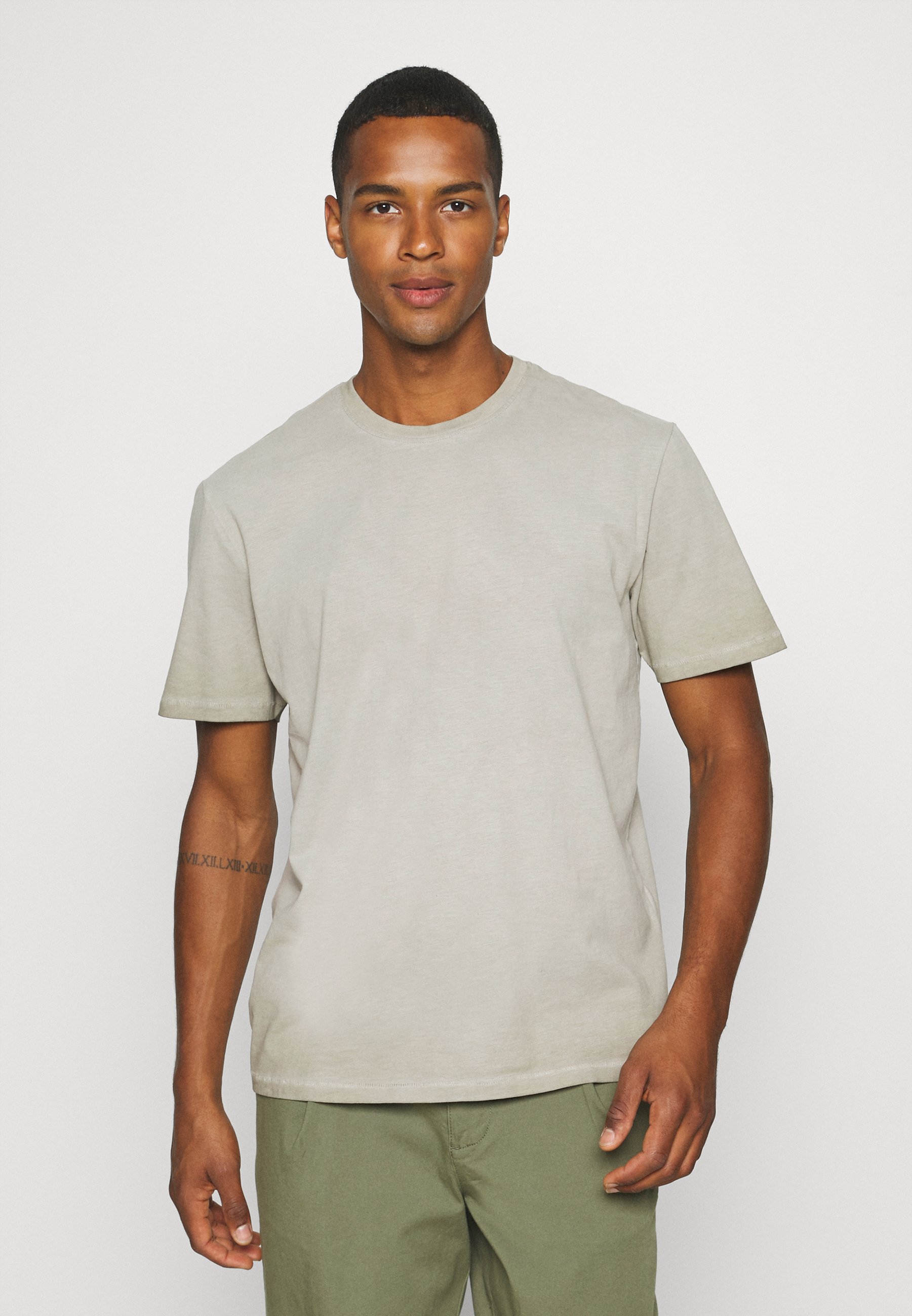 Zalando only and sons t shirt Clearance