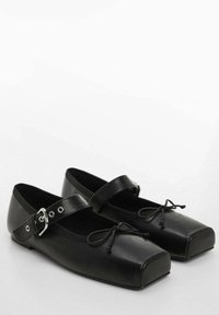 Mango Baleríny s páskem - black