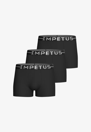 Schwarze Boxershorts im Dreierpack. Hergestellt aus weichem Stoff mit einem elastischen Bund, der mit grauer Schrift "IMPETUS" bedruckt ist.