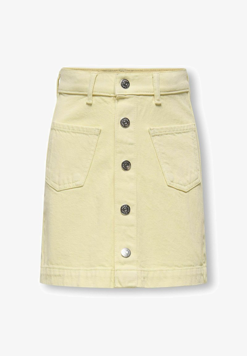 Jupe en jean jaune avec fermeture par bouton métallique à l'avant et deux poches plaquées devant, passants pour ceinture à la taille.