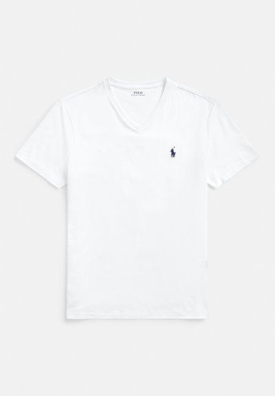 Biała bawełniana koszulka z dekoltem w serek. Posiada krótkie rękawy i małe granatowe logo na lewej piersi. Gładka faktura, klasyczny krój.