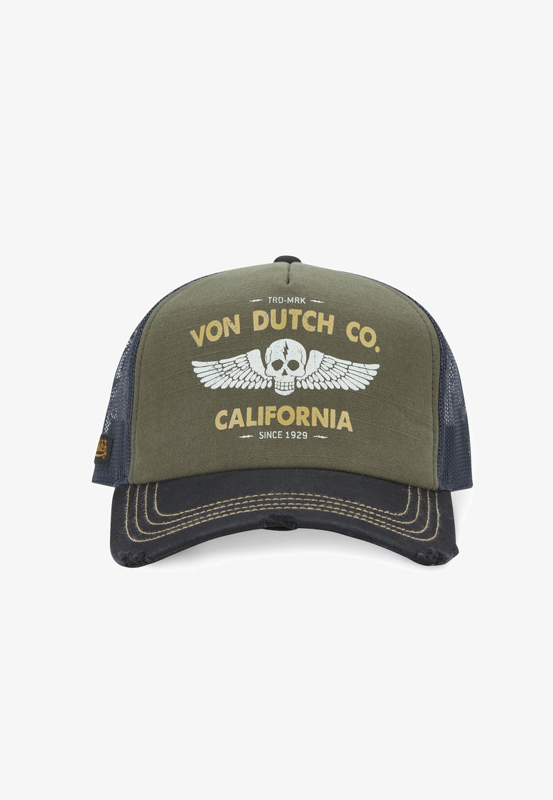 Casquette de baseball vert olive avec un dos en filet noir, ornée d'un graphique représentant un crâne et des ailes blanches, de texte jaune et d'une couture contrastante.