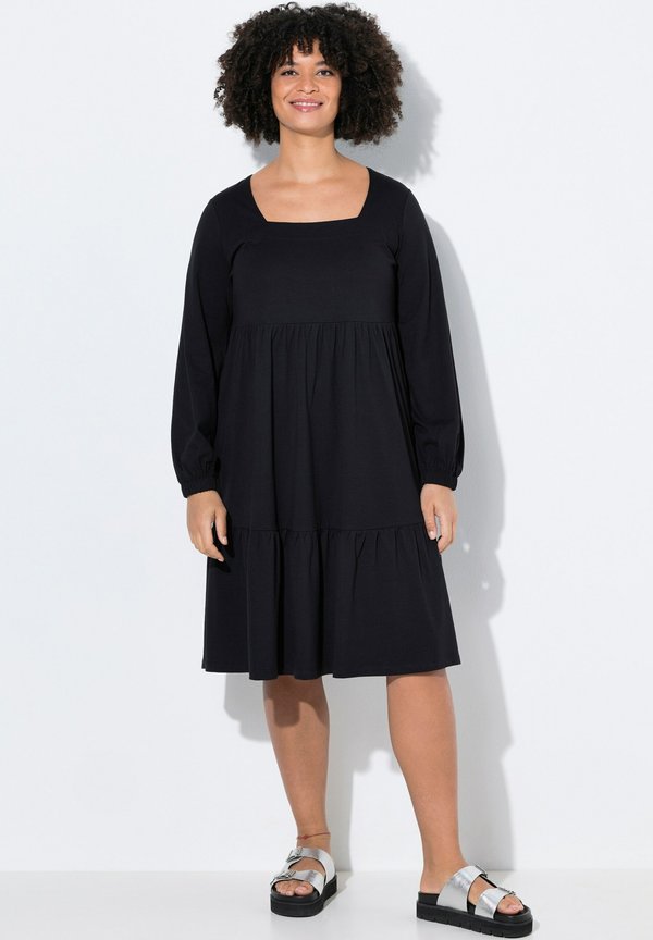 SAUM-VOLANT - Jerseykleid