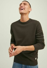 Jack & Jones JJEATLAS CREW NECK - Pulover - rosin
