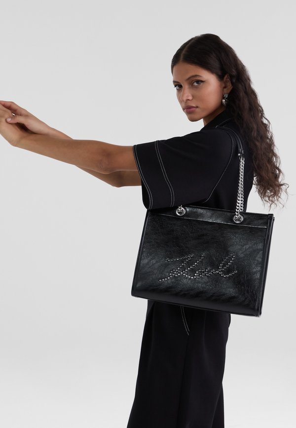 SKUARE TOTE STUDS - Handbag