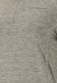 Endurance FUNKTIONS CANNA PERFORMANCE - Longsleeve - sedona sage