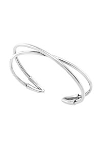 Srebrna bransoletka na nadgarstek z wykręconym wzorem, gładką fakturą, spiczastymi końcami i polerowanym wykończeniem, tworząca elegancki, warstwowy wygląd.
