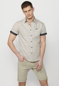 Koroshi SHORT SLEEVE - Marškiniai - gris grey