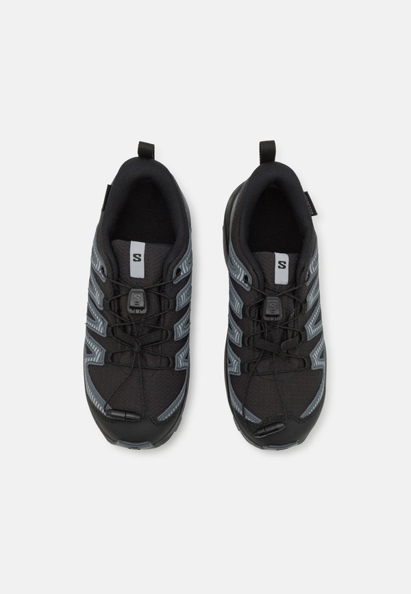 XA PRO V8 UNISEX – Hikingschuh