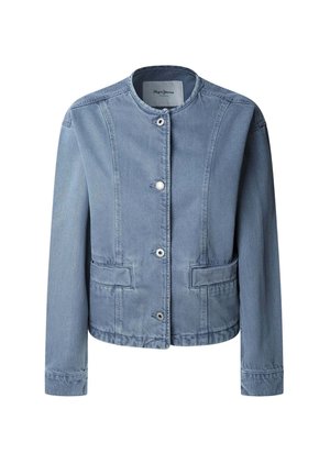 Lichtblauwe denimjacket met een ronde halslijn, sluiting met knopen aan de voorkant, twee zijzakken en een gladde textuur. Klassiek ontwerp.