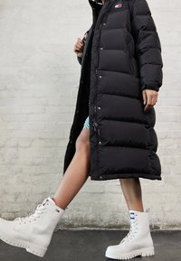 Tommy Jeans Dunkappa / -rock - black