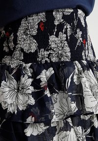 Vero Moda Petite Áčková sukně - dark blue