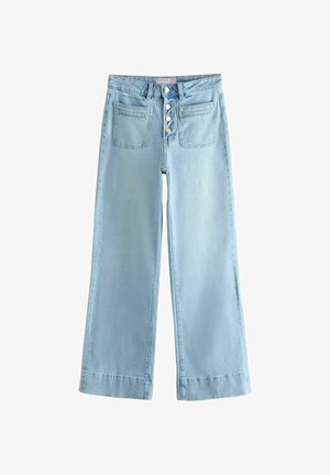 Blugi largi, cu talie înaltă, de culoare albastru deschis, cu buzunare aplicate în față și patru nasturi vizibili la fermoar, fără uzură vizibilă.