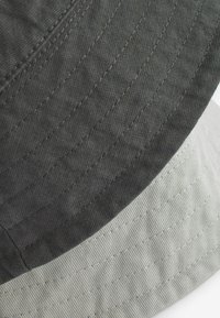 Next 4 PACK  - REGULAR FIT - Hatt - black grey