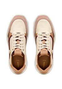 Zapatillas de cuero beige y rosa con puntera redonda, diseño de cordones, cremallera lateral y acentos texturizados. Presentan una suela interior blanda y una suela exterior de goma.
