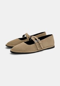 PULL&BEAR FLAT - Bokapántos balerina cipők - sand