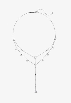 Collier en ton argent avec des chaînes superposées, des pendentifs circulaires et en goutte d'eau de petite taille, ornés de pierres transparentes pour un éclat brillant.