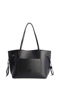 Bolso tote de cuero negro con dos asas largas, un bolsillo frontal y correas laterales ajustables con hebillas de metal.