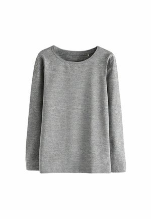 Langärmliger Pullover mit Rundhalsausschnitt aus leichtgrauem Strickstoff mit einem strukturierten, horizontalen Muster. Das Design zeichnet sich durch eine lässige Passform und Schlichtheit aus.