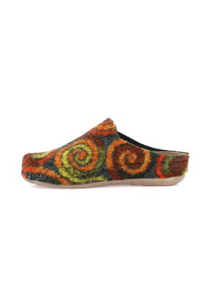Zoccoli in feltro multicolore con motivi spiralati in rosso, arancione, giallo e verde, con una base nera e una suola in gomma naturale.