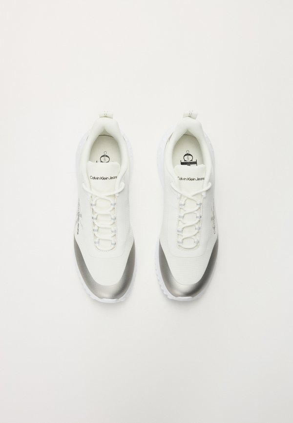 EVA RUNNER LOW LACE - Trainers4