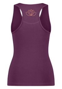 Lila linne med en figursydd design och racerback-stil. Har en liten lotusblomma broderad i orange på övre delen av ryggen.