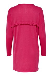 Rosa långärmad tröja med rund halsringning, texturerad stickning och en volangdetalj över ryggen. Mjukt tyg, avslappnad passform, höftlängd.