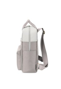 Zaino in tessuto grigio e crema con apertura superiore con zip, tasca laterale, tracolla regolabile e dettagli in hardware dorato. Materiale testurizzato.