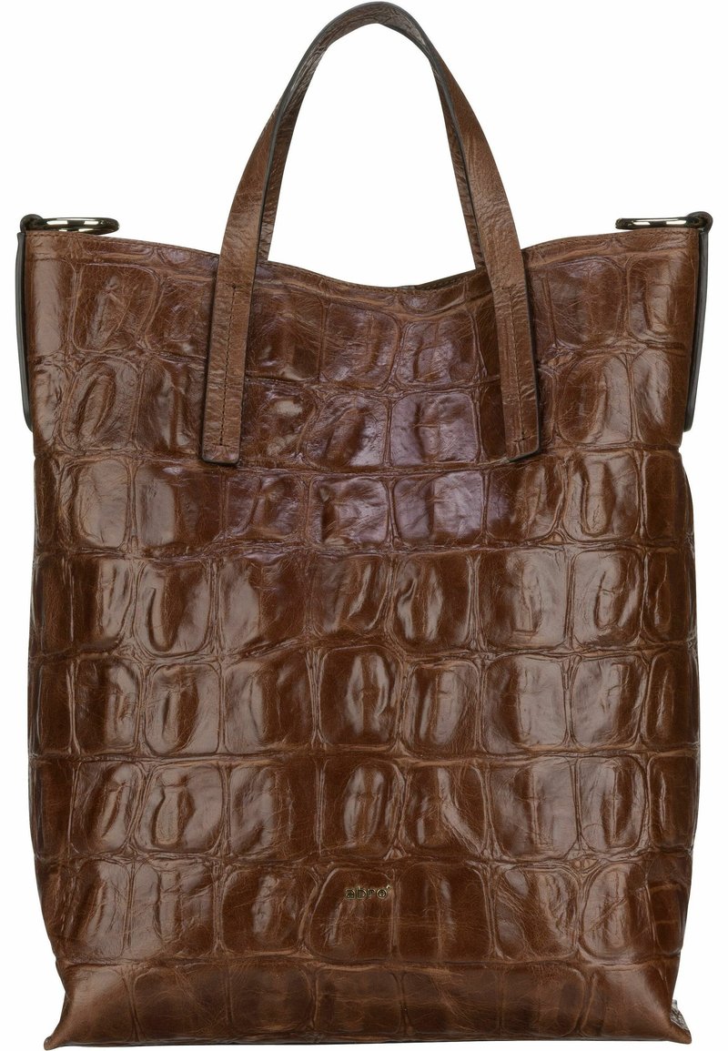 Sac fourre-tout en cuir marron avec un motif de crocodile, doté de deux poignées et d'une texture lisse. Détail du logo en or près du bas.