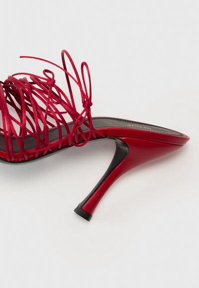 NEOUS AURIGA - Mules à talons - red