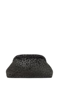 Czarna kopertówka w leopardzi wzór wykonana z miękkiego materiału. O zaokrąglonym kształcie z lekko usztywnioną konstrukcją i gładką, matową fakturą.