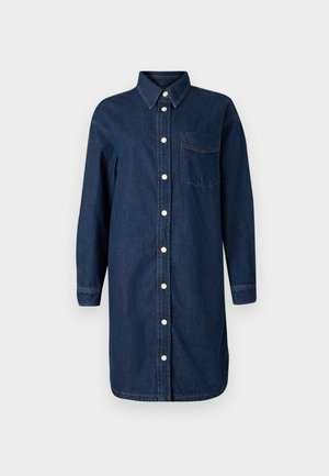 Abito camicia in denim blu scuro con chiusura a bottoni, colletto, maniche lunghe e taschino sul petto. Presenta bottoni bianchi e cuciture a contrasto.