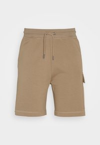Shorts beige mi-longs avec taille élastique, cordon de serrage et poche cargo latérale, présentés sur un fond blanc.