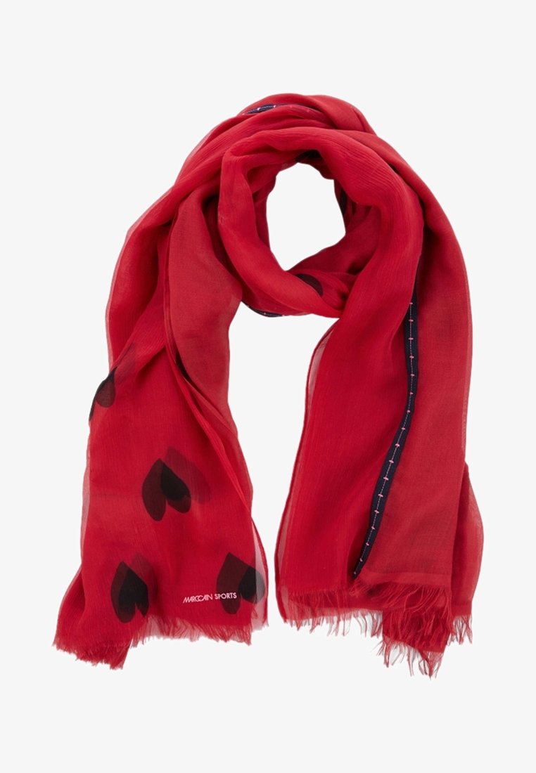 Écharpe rouge légère avec des motifs de cœurs noirs, des bords frangés et le logo "Marc Cain Sports" à une extrémité.