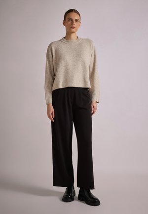 LEATHER - Stivali con plateau - black