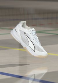 Επιλέχθηκε, white/black/sedate gray