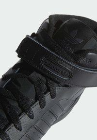 adidas Originals FORUM MID - Skatesko - core black core black core black