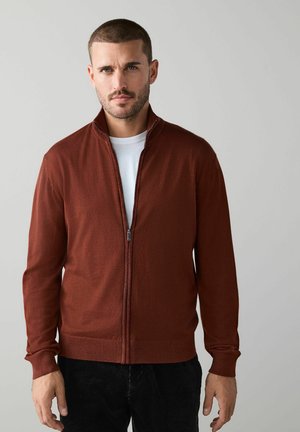 Neuletakki - burnt orange