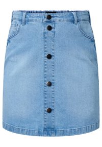 Ljusblå denimkjol med rak form, framknäppning med sex svarta knappar och sidofickor. Inga ytterligare dekorationer.