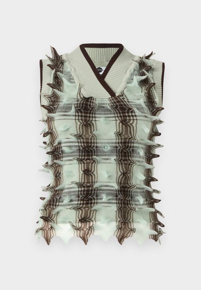 Camisola de malha em verde-água e castanho com um padrão xadrez, apresentando destaques elevados e espinhosos ao longo das laterais e um colarinho canelado.