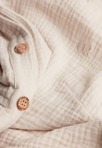 Unausgewählt, beige