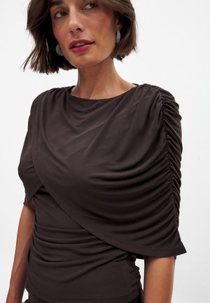 NA-KD OVERLAP - Print T-shirt - dark brown
