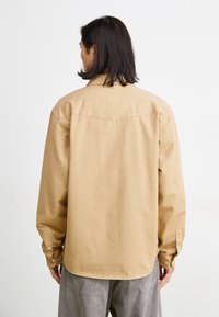 Thumbnail Image 4