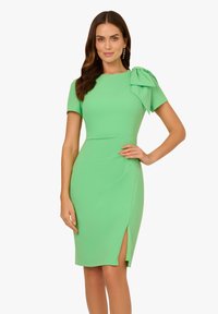 Adrianna Papell BOW MIDI - Pouzdrové šaty - wild apple