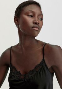 hessnatur Hemd - schwarz