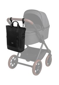 Fekete szövet táska dupla felső fogantyúkkal és levehető pántokkal. Elöl cipzáras zsebével és sima felületével, babakocsira akasztva.