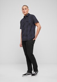 Brandit ROADSTAR - Marškiniai - blk/blue