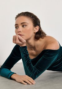 Apricot - Sukienka koktajlowa